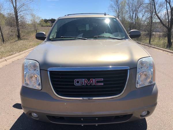 2007 GMC Yukon XL ( Offer From Wayne) - - by dealer for sale in Elk River, MN – photo 2