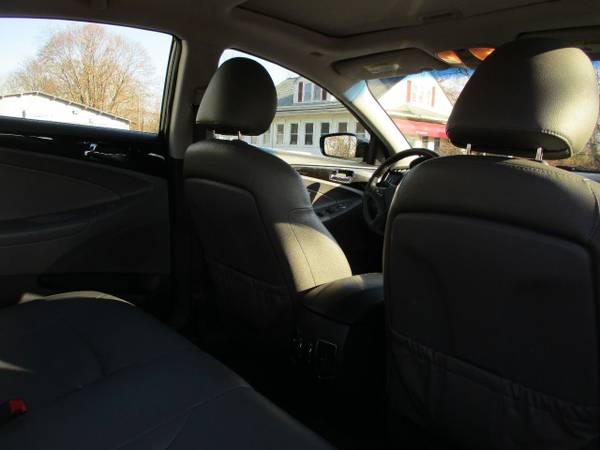 2011 *Hyundai* *Sonata* *4dr Sedan 2.4L Automatic Ltd - cars &... for sale in Wrentham, MA – photo 11