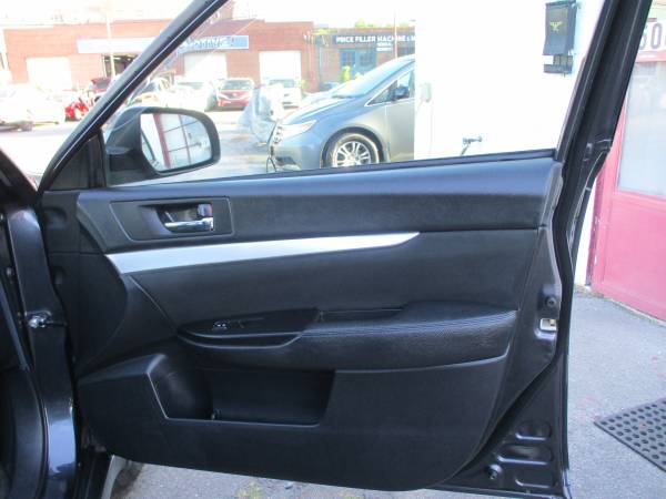 2012 Subaru Outback 2 5i AWD/Cold AC & Clean Title - cars & for sale in Roanoke, VA – photo 14