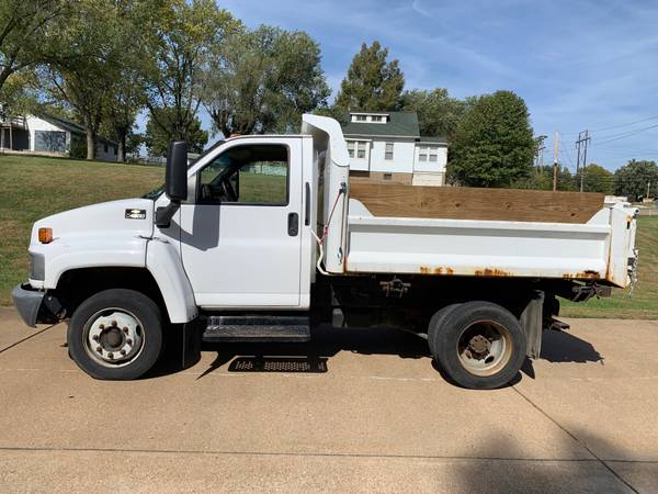 2007 Chevrolet C4500 Dump Truck - ONLY 77k Miles - Clean Title for sale in Kimmswick, MO – photo 2