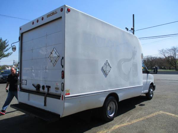 2010 Chevrolet Express Commercial Cutaway 3500 14 FOOT BOX TRUCK for sale in South Amboy, NY – photo 4
