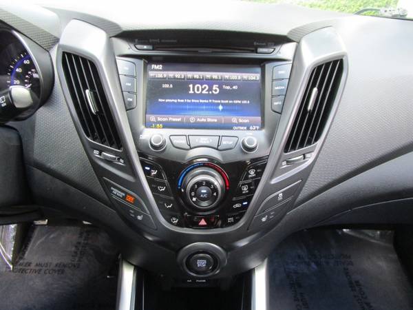 2013 Hyundai VELOSTER TURBO - 6 SPEED MANUAL TRANSMISSION - LEATHER for sale in Sacramento , CA – photo 10