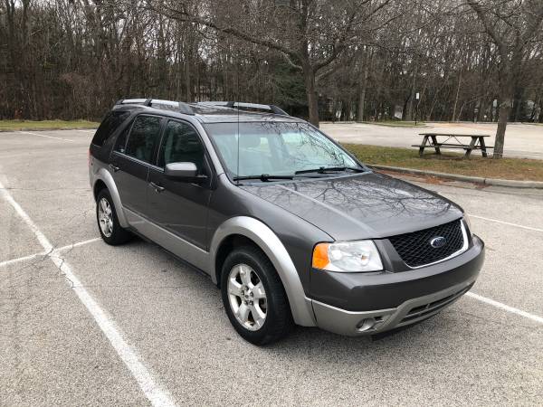 2006 Ford Freestyle SEL (Only 108,862 Miles!) - cars & trucks - by... for sale in Muskegon, MI – photo 4