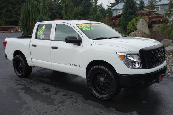 2017 Nissan Titan S Crew Cab 4WD NICE WHEEL/OFF ROAD TIRES!!! LIKE NEW for sale in PUYALLUP, WA – photo 7