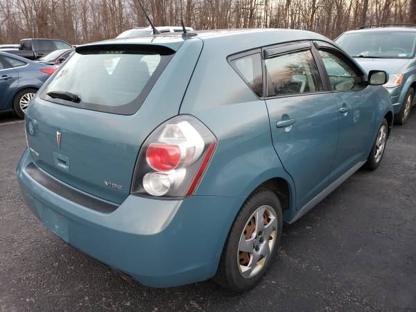 ONE OWNER 2009 TOYOTA MATRIX PONTIAC VIBE - cars & trucks - by... for sale in Rochester , NY – photo 2