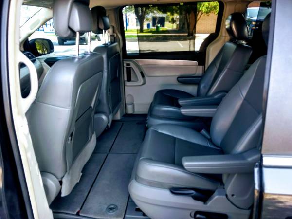 Reduced price!!! 2011 VW ROUTAN SE!!! - cars & trucks - by owner -... for sale in Sunland Park, TX – photo 7