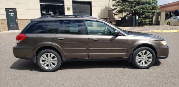 2009 SUBARU OUTBACK LIMITED WAGON AWD, clean carfax one for sale in Minneapolis, MN – photo 4