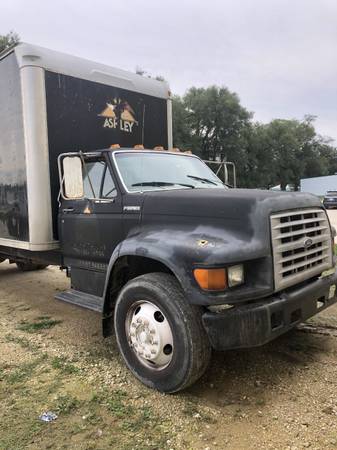 1998 Ford F700 for sale in Manhattan, KS – photo 3