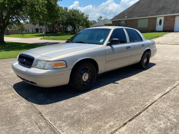 2009 Ford Crown Vic - cars & trucks - by owner - vehicle automotive... for sale in La Place, LA – photo 2