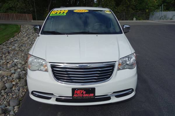 2011 Chrysler Town & Country Touring-L NAVIGATION!!! BACK UP CAM!!! LE for sale in PUYALLUP, WA – photo 5