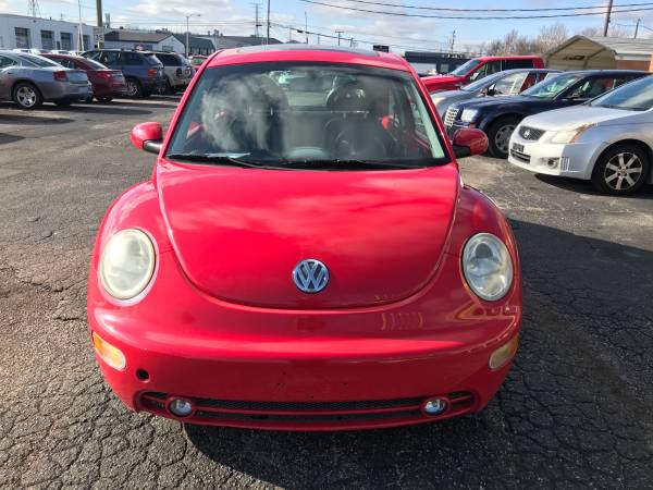2002 VOLKSWAGEN NEW BEETLE GLX - cars & trucks - by owner - vehicle... for sale in Lexington, KY – photo 2