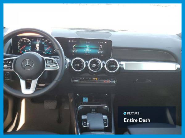2020 Mercedes-Benz GLB GLB 250 4MATIC Sport Utility 4D suv White for sale in Tucson, AZ – photo 24