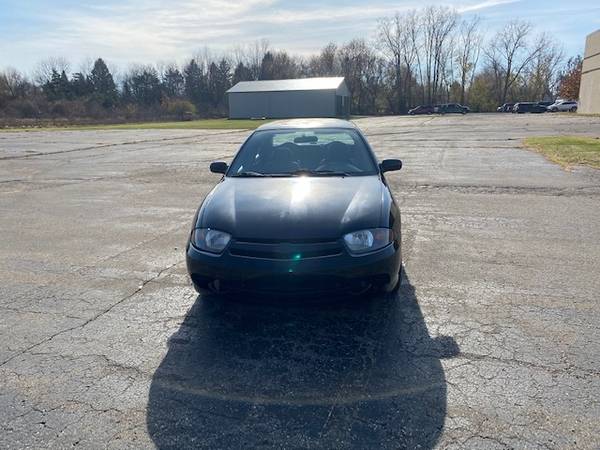 2004 Chevrolet Cavalier ONE OWNER NO ACCIDENTS - cars & trucks - by... for sale in Grand Blanc, MI – photo 2