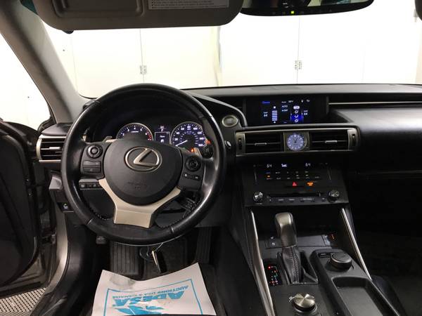 2016 LEXUS IS200T - - by dealer - vehicle automotive for sale in Justice, IL – photo 11