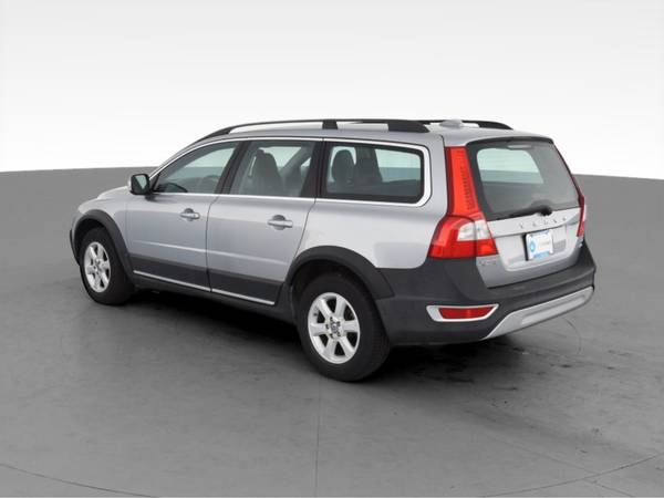 2010 Volvo XC70 3.2 Wagon 4D wagon Silver - FINANCE ONLINE - cars &... for sale in Louisville, KY – photo 7