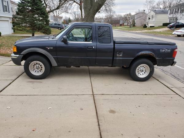 2001 Ford Ranger XLT 4X4 Extended cab pickup truck - cars & trucks -... for sale in Schaumburg, IL – photo 2