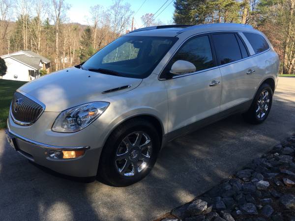 2009 Buick Enclave CXL - cars & trucks - by owner - vehicle... for sale in Plumtree, NC – photo 2