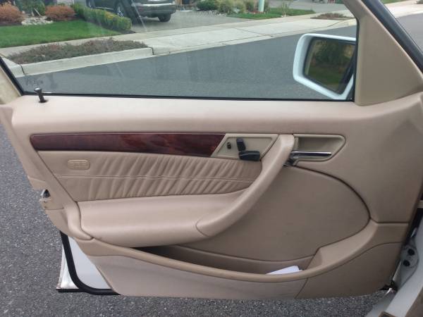 1998 Mercedes C230, 2.3L 4cyl. NON turbo!!! Phenomenal condition -... for sale in Lynnwood, WA – photo 12