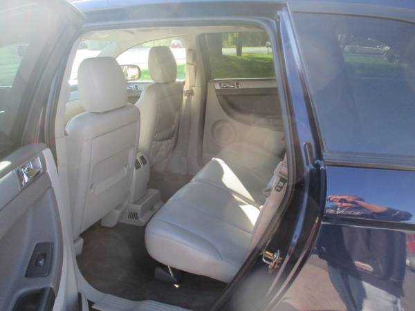 LOOK!*2006 CHRYSLER PACIFICA*LEATHER*LOADED*RUNS GREAT*CLEAN!! for sale in Waterford, MI – photo 13