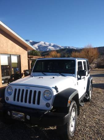 Jeep Wrangler (like new) - cars & trucks - by owner - vehicle... for sale in Cerro, NM – photo 6