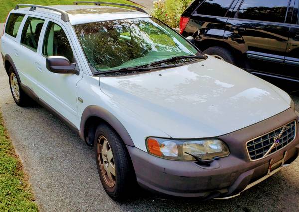 2001 Volvo V70xc Awd clean for sale in Old Saybrook , CT – photo 4