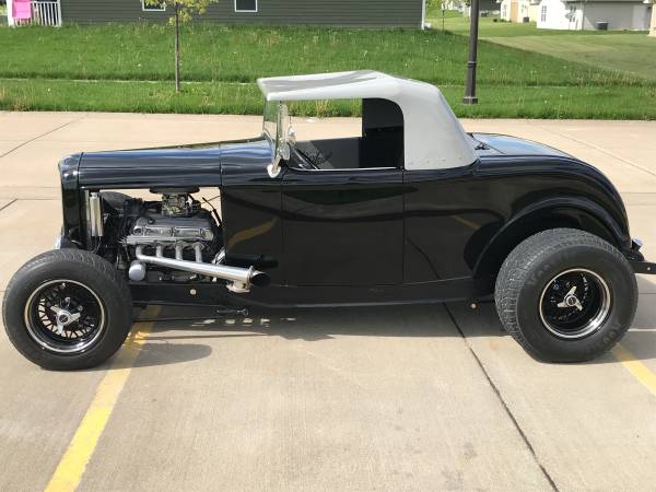 Beautiful 1932 Ford Roadster with Removable Hardtop - cars & trucks... for sale in Allen, TX – photo 4