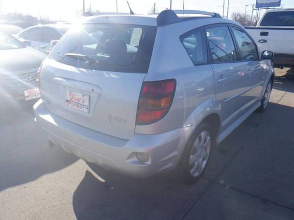2006 Pontiac Vibe - cars & trucks - by dealer - vehicle automotive... for sale in Des Moines, IA – photo 2