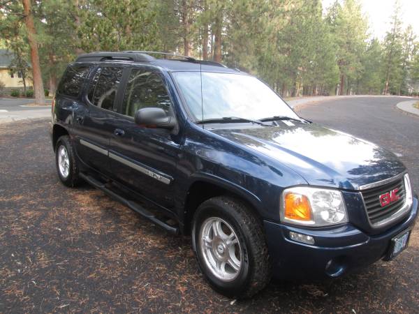 2004 GMC ENVOY XL SLT 7-PASSENGER 4WD SUV - - by for sale in Bend, OR – photo 2