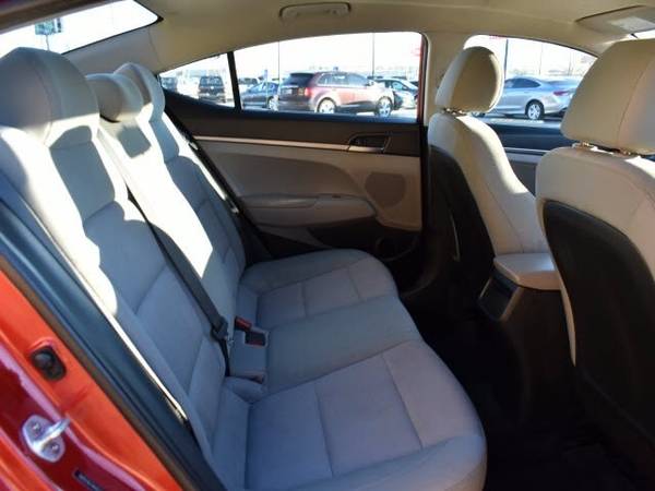 2017 Hyundai Elantra SE - - by dealer - vehicle for sale in Wichita, KS – photo 7