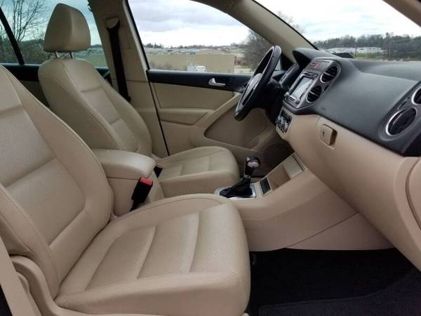 2010 VW TIGUAN 4MOTION 88K - cars & trucks - by owner - vehicle... for sale in Akron, OH – photo 24