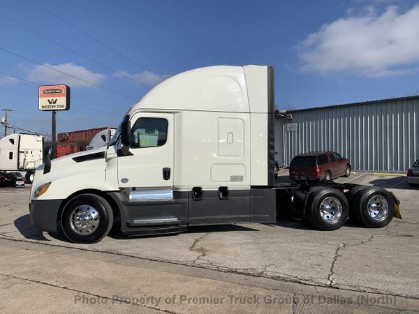 2018 Freightliner Cascadia PT126SLP White - - by for sale in Dallas, TX – photo 3