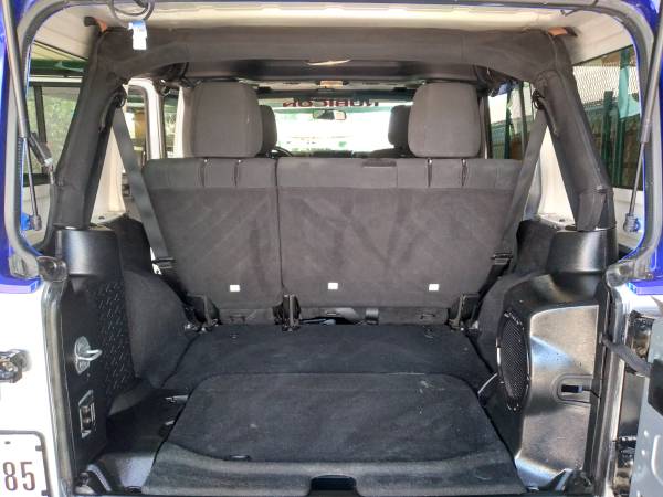 2012 JEEP WRANGLER RUBICON $ 16 500 FIRM.. - cars & trucks - by... for sale in Laredo, TX – photo 14
