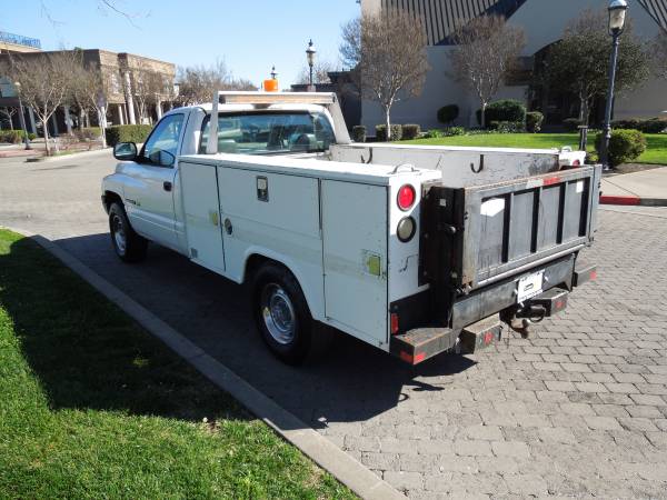 1999 DODGE 2500 UTILITY WITH LIFT GATE LOW MILES for sale in Oakdale, CA – photo 4