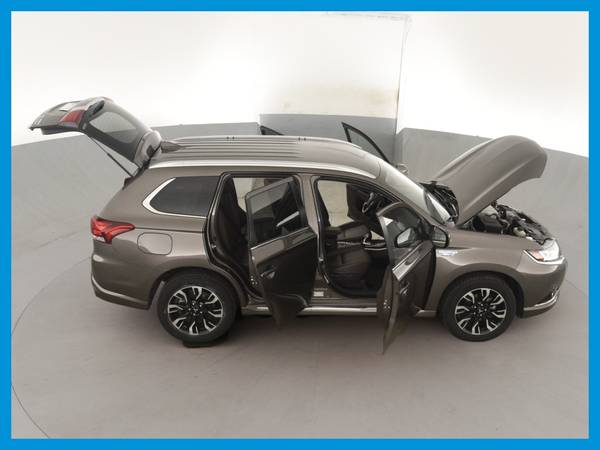 2018 Mitsubishi Outlander PHEV SEL Sport Utility 4D suv Brown for sale in Fayetteville, NC – photo 20