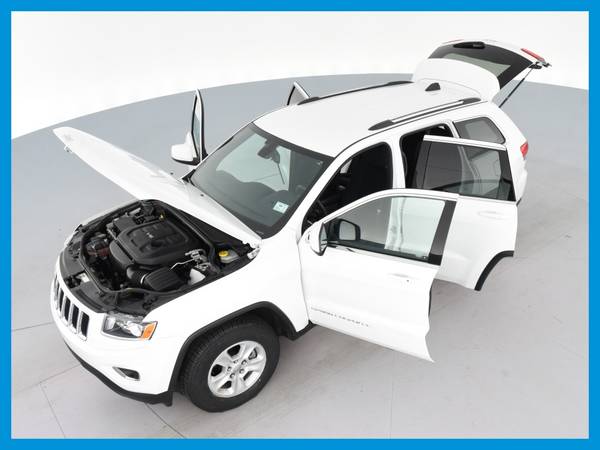 2016 Jeep Grand Cherokee Laredo E Sport Utility 4D suv White for sale in West Palm Beach, FL – photo 15