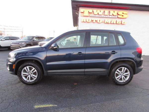 2012 Volkswagen Tiguan 4Motion - cars & trucks - by dealer - vehicle... for sale in Rockford, WI – photo 5