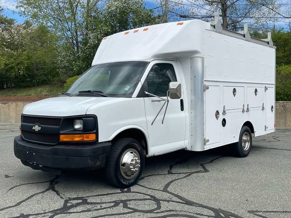 2004 Chevy Express 3500 12ft Hi Cube Utility Van 6 0L 135K SKU: 13931 for sale in Boston, MA – photo 2