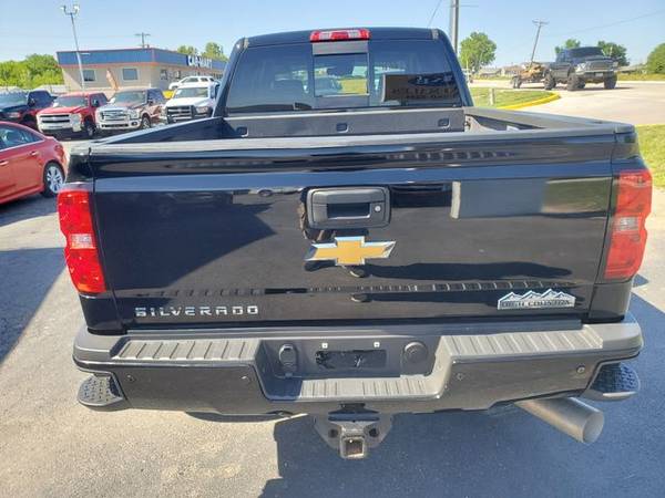 2015 Chevrolet Silverado 2500 HD Crew Cab 4WD High Country Pickup 4D 8 for sale in Harrisonville, MO – photo 15