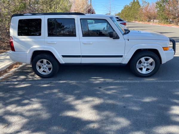 08 Jeep Commander 4x4 - cars & trucks - by owner - vehicle... for sale in Reno, NV – photo 3