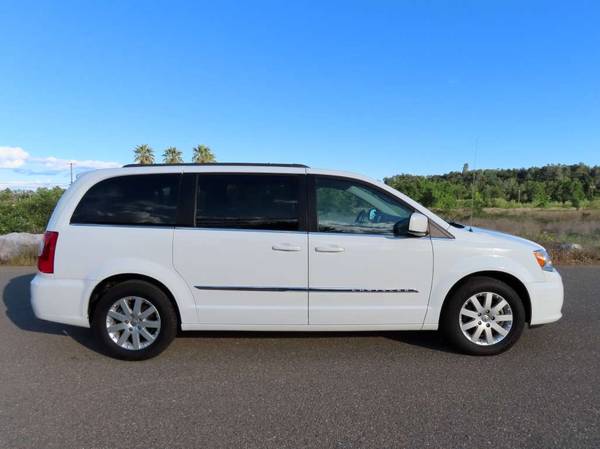 2014 CHRYSLER TOWN AND COUNTRY TOURING - - by dealer for sale in Anderson, CA – photo 6