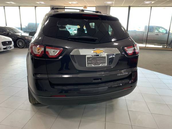 2016 Chevrolet Traverse LT - - by dealer - vehicle for sale in Springfield, IL – photo 4