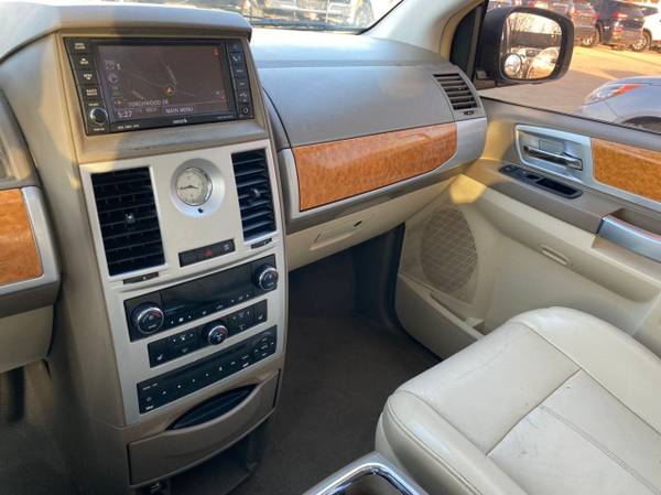 2009 Chrysler Town & Country Limited (FREE WARRANTY) - cars & trucks... for sale in Lafayette, IN – photo 22