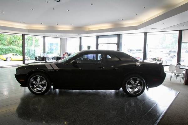 2010 Dodge Challenger R/T Coupe MANUAL 5.7 - cars & trucks - by... for sale in Lynnwood, WA – photo 14