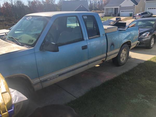 1995 Chevy Pickup 4x4 - cars & trucks - by owner - vehicle... for sale in Colonial Heights, VA – photo 4