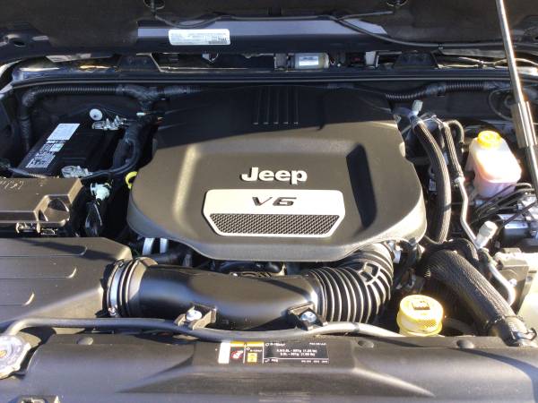 2018 Jeep Wrangler Sahara for sale in Naples, FL – photo 10