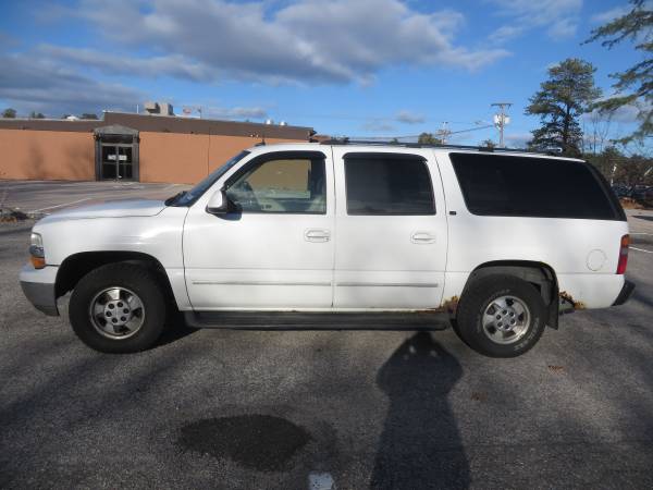 2003 Chevrolet Suburban Utility White 251K 4WD - cars & trucks - by... for sale in Concord, NH – photo 3