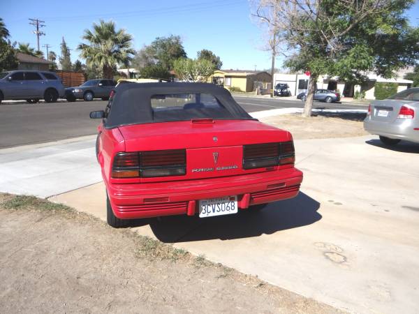 1993 Pontiac Sunbird SE Convertible, Red w/ New Top! - cars & trucks... for sale in Indio, CA – photo 7