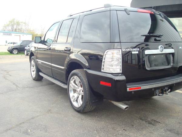 2010 Mercury Mountaineer Premier 4 6L AWD - - by for sale in Crystal Lake, IL – photo 5