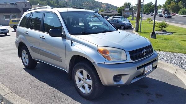 2004 Toyota RAV4 4WD Auto Clean Great Price for sale in Ashland, OR