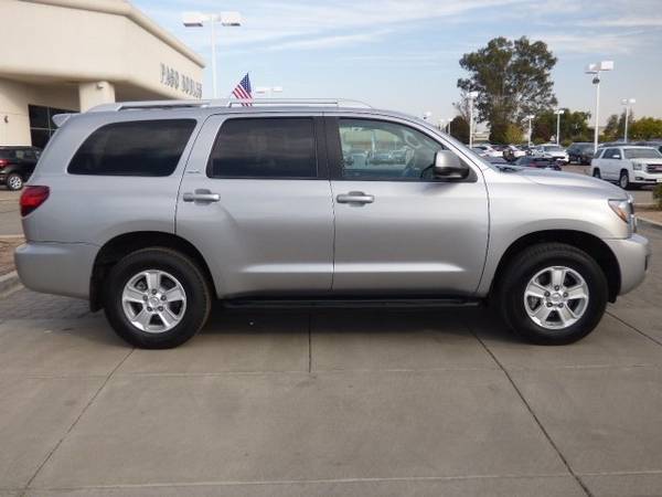 2019 *Toyota* *Sequoia* *SR5 4WD* - cars & trucks - by dealer -... for sale in Paso robles , CA – photo 5